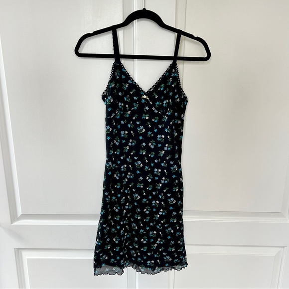 VINTAGE 90s Ditsy Floral Sundress — Size 4 - Picture 1 of 3
